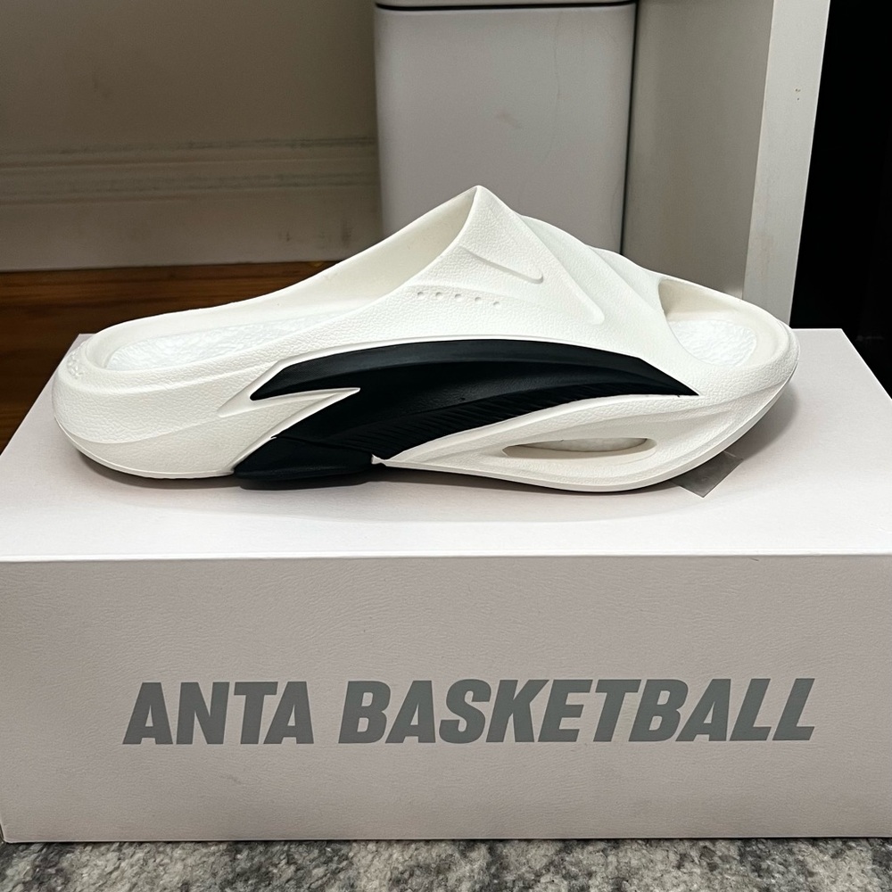 Kyrie Irving ANTA Kai Slides